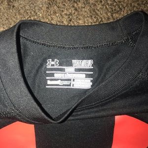 Under Armour Boys shirt